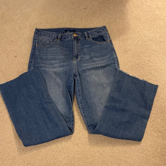 Denim - Straight legged jeans